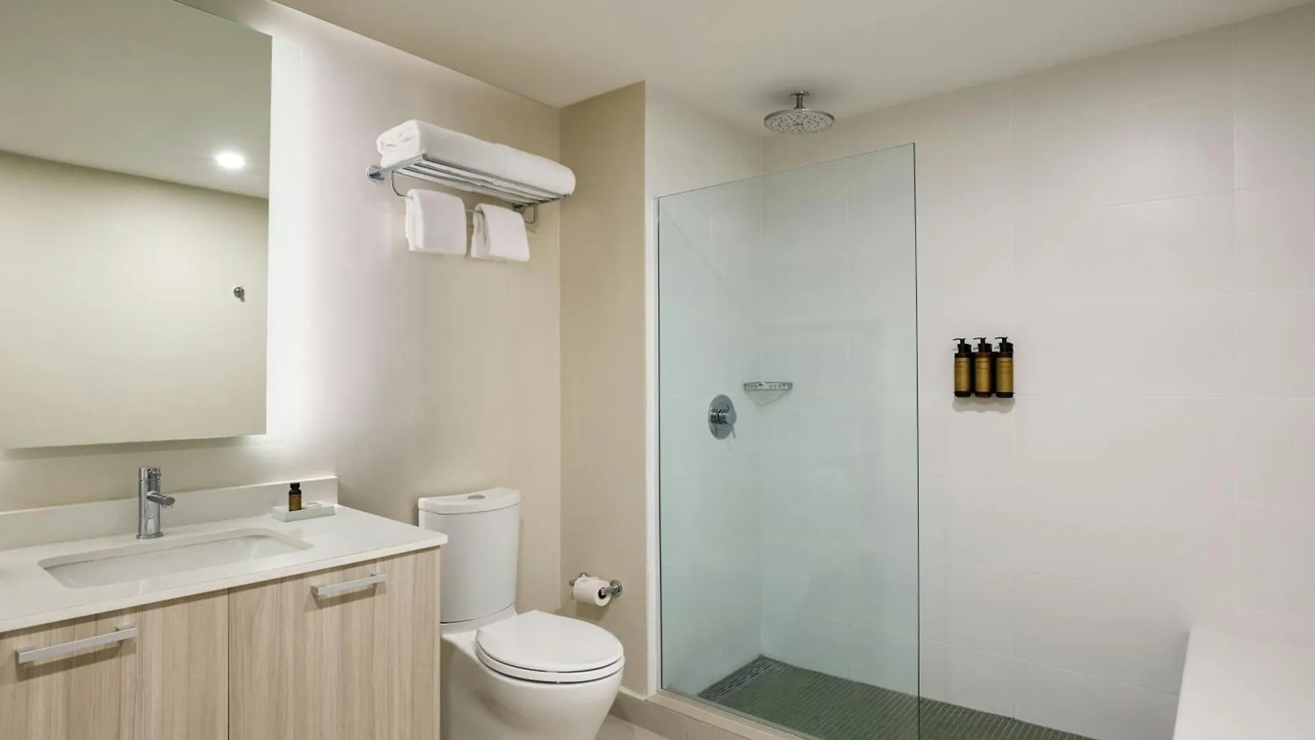 Casa Costera, Isla Verde Beach, Apartments By Marriott Bonvoy 산후안 호텔