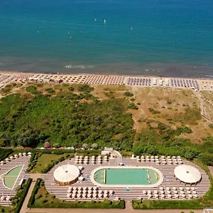 https://solidago-resort.it-tuscanyhotel.com